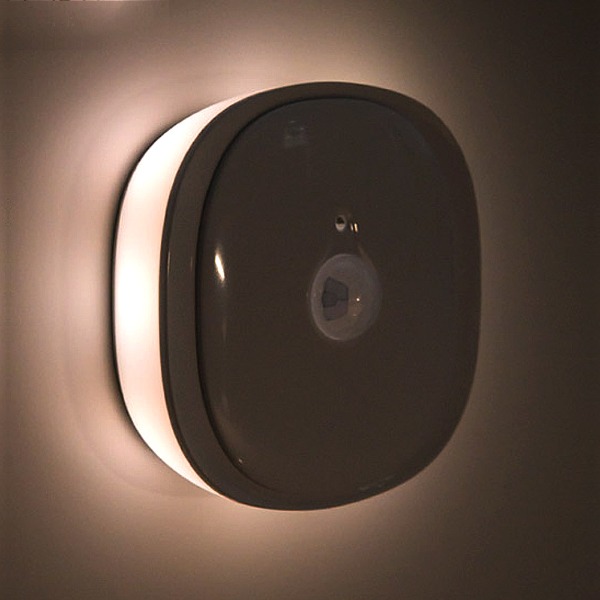 LED 무선 원형 센서등 주백색 모션감지 절전형 컬러 라이트 색조명 (57415)